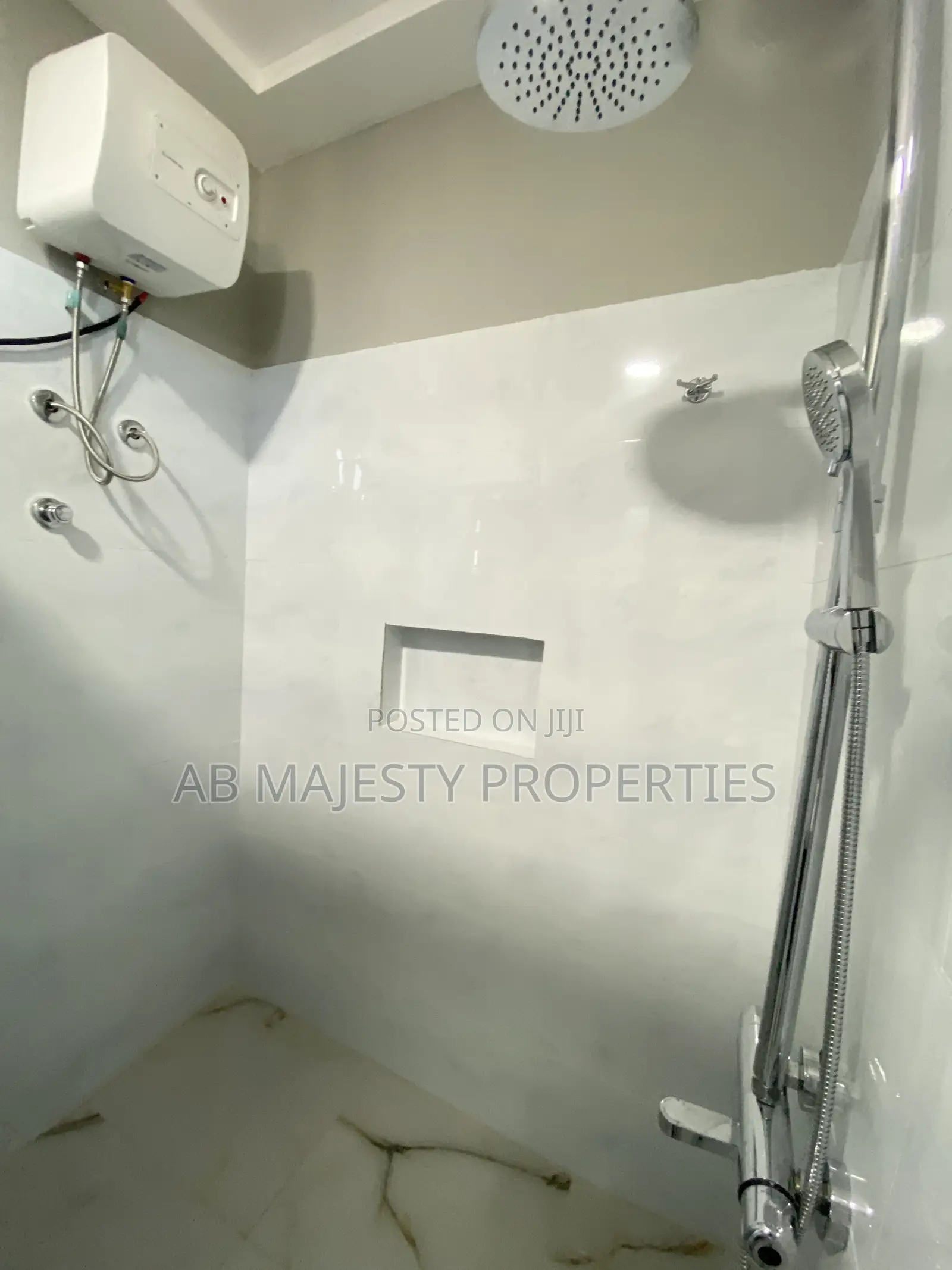 1bdrm Apartment in Ab Majesty, Airport Residential Area for rent