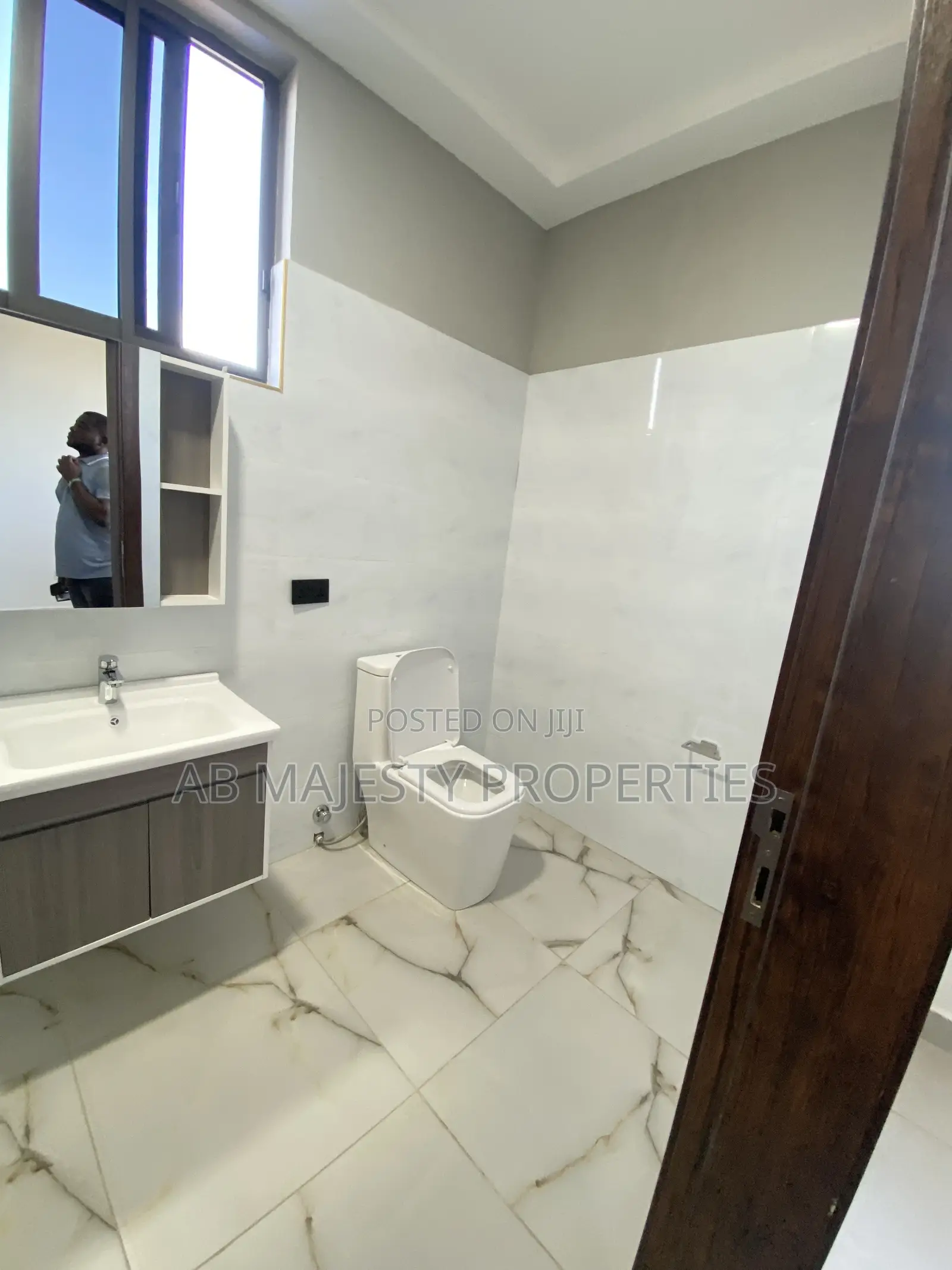 1bdrm Apartment in Ab Majesty, Airport Residential Area for rent