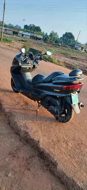 Yamaha Majesty 2025 Black