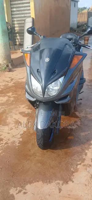 Yamaha Majesty 2025 Black