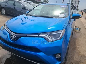 Toyota RAV4 2016 Blue