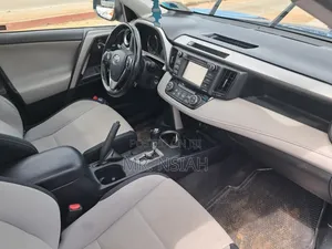 Toyota RAV4 2016 Blue