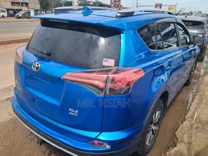 Toyota RAV4 2016 Blue