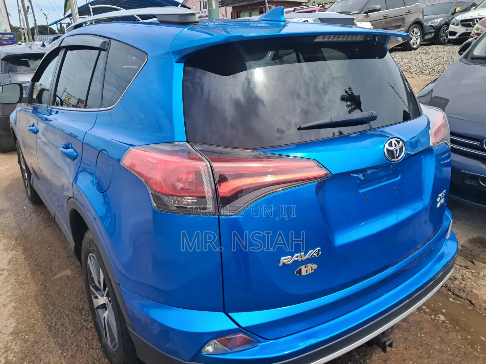 Toyota RAV4 2016 Blue