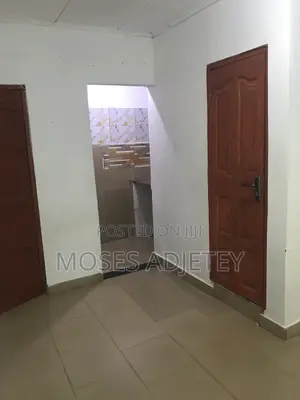 1bdrm House in Bush Road, Teshie for rent