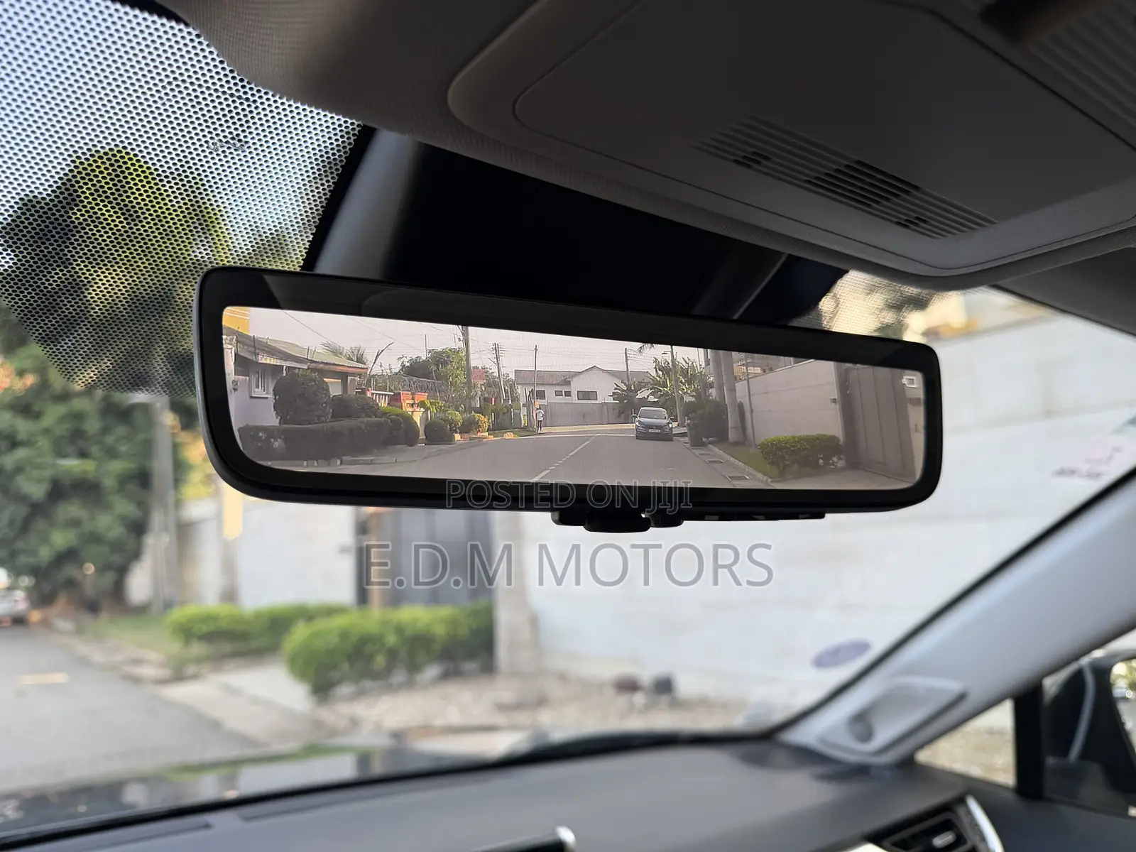Toyota RAV4 XLE Premium AWD 2023 Silver
