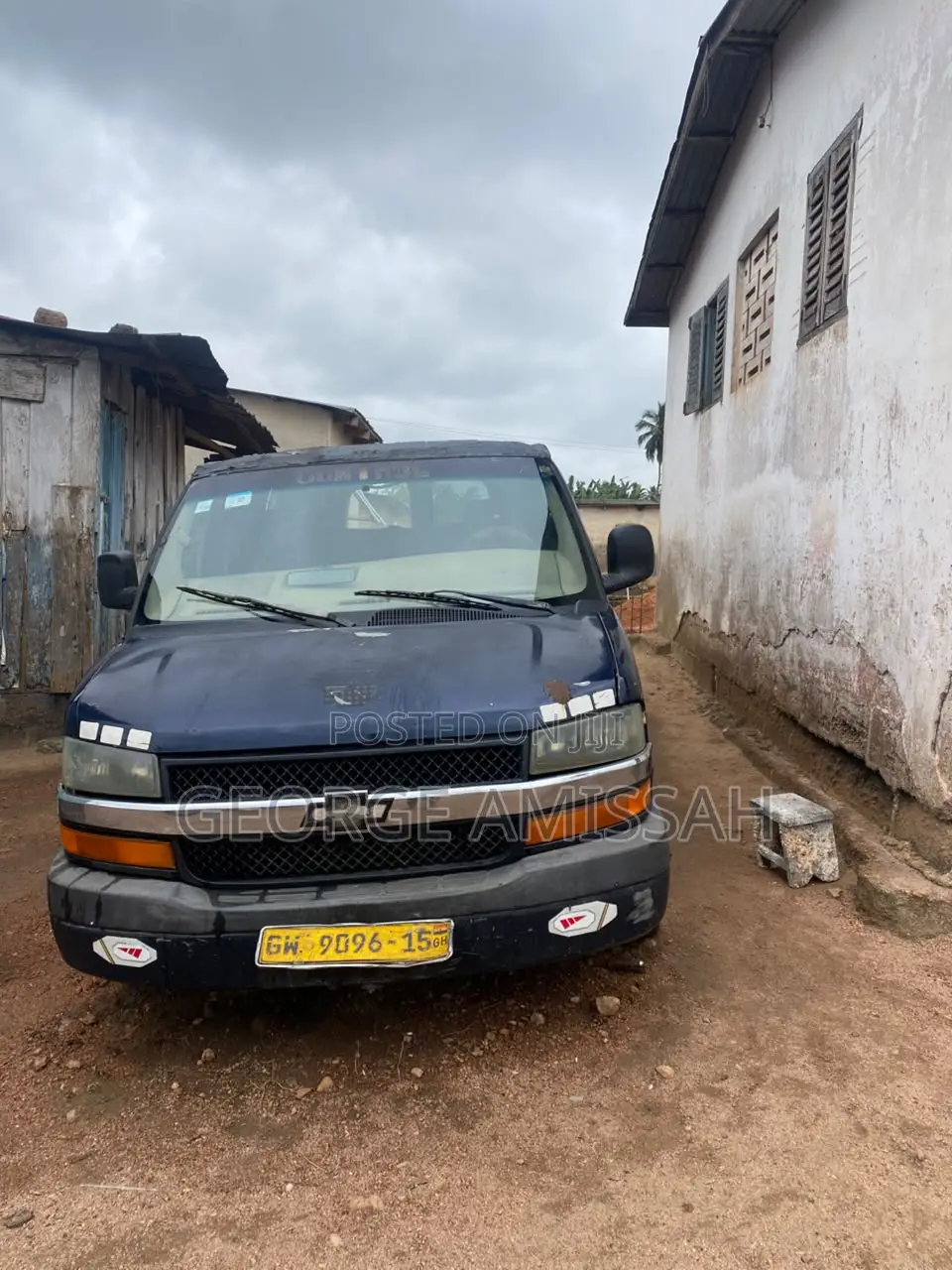 Chevrolet Shcool Bus 2010 Blue