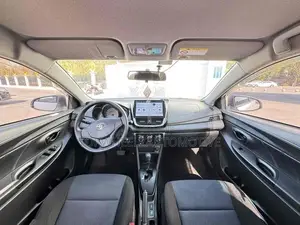 Toyota Yaris 2017 White