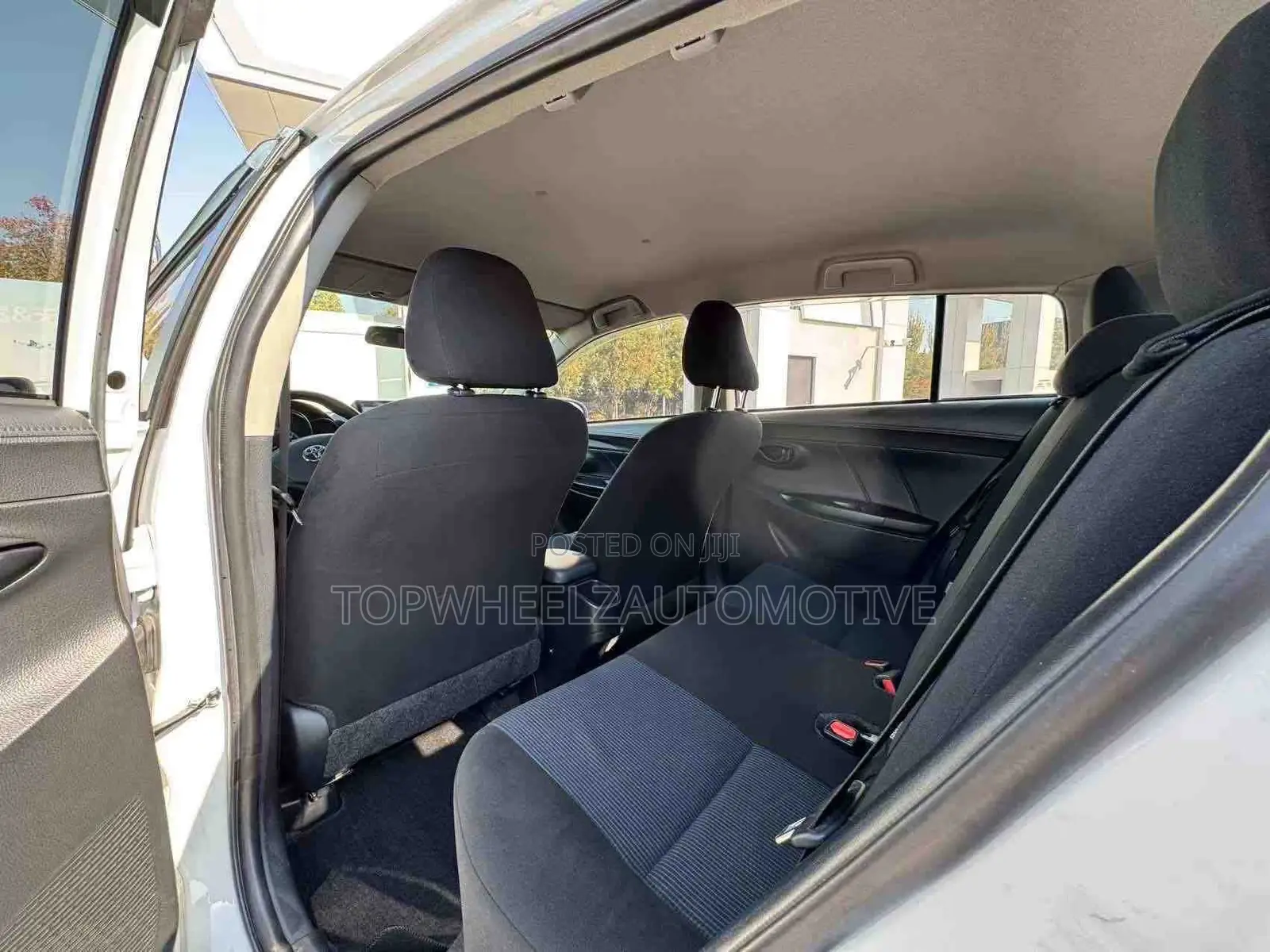 Toyota Yaris 2017 White