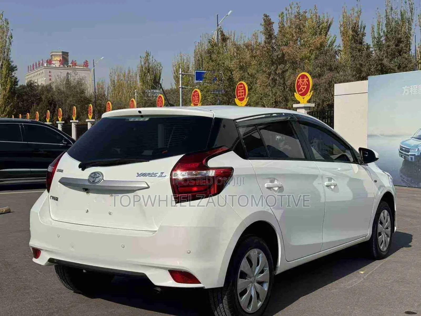Toyota Yaris 2017 White