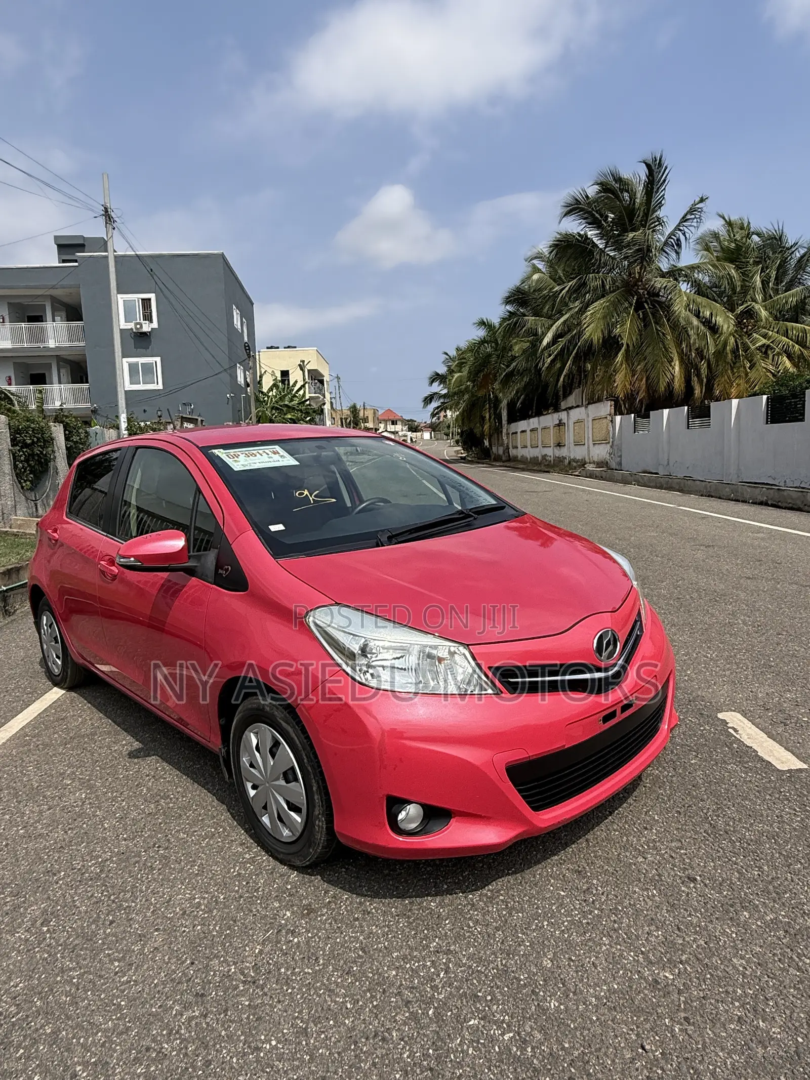 Toyota Vitz 1.3 FWD 3dr 2011 Pink
