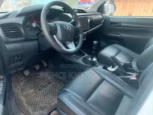 Toyota Hilux 2.5 Diesel 2020 White