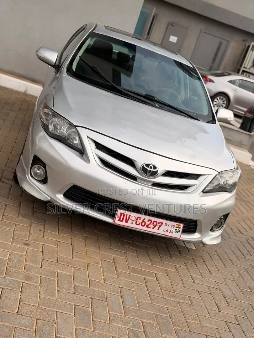 Toyota Corolla S 4dr Sedan (1.8L 4cyl 4A) 2013 Silver
