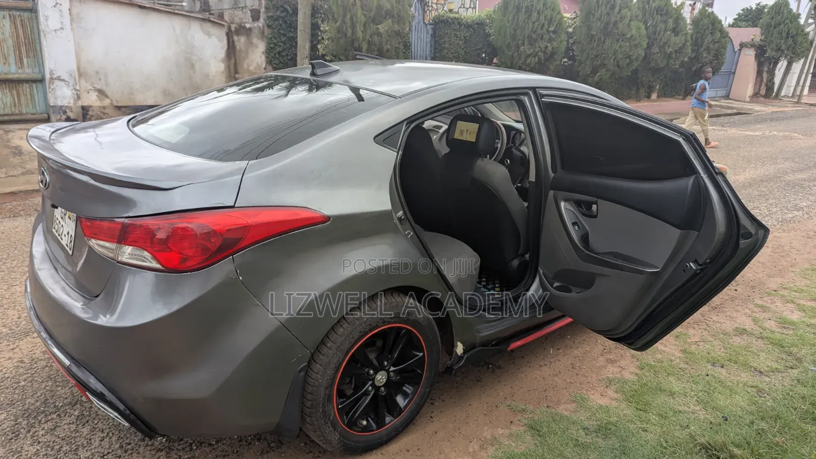 Hyundai Elantra Limited 4dr Sedan (1.8L 4cyl 6A) 2014 Gray