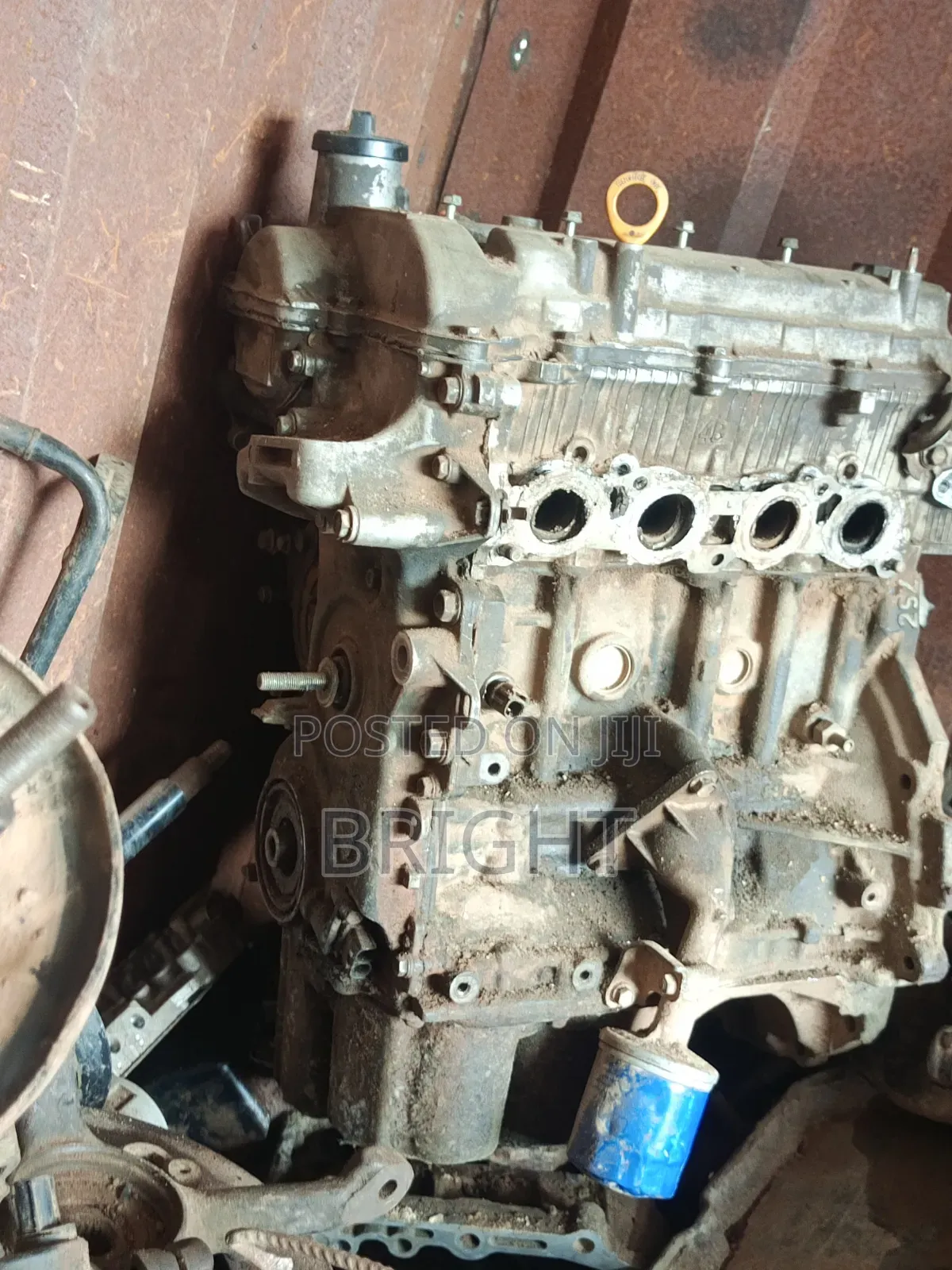 Toyota Vitz Engine Four Plugs