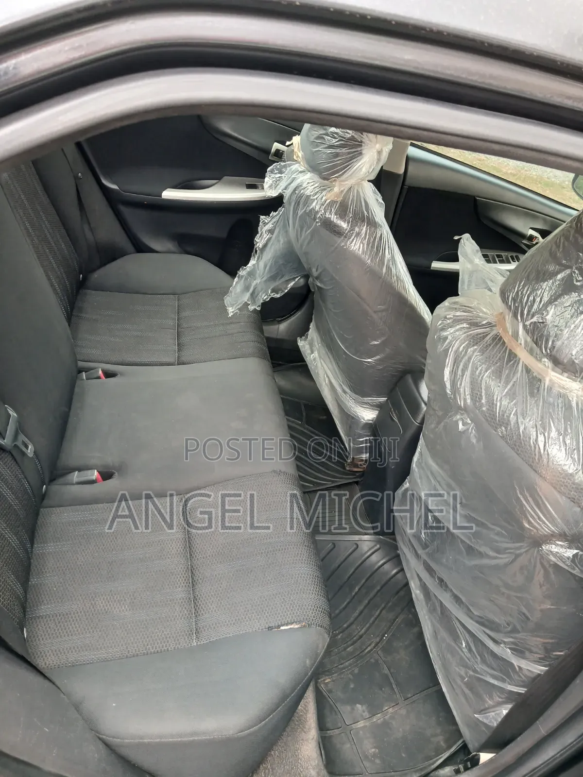 Toyota Corolla S 5-Speed 2013 Black