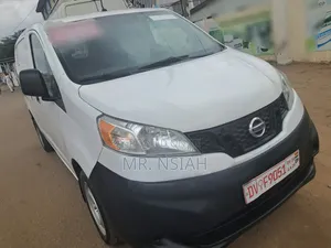 Nissan NV200 2015 White