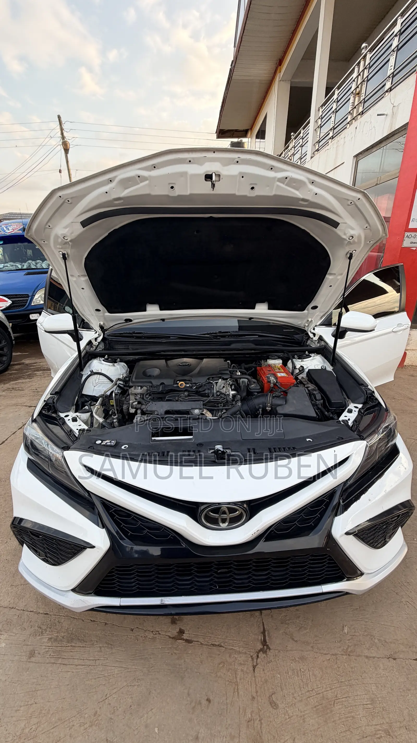 Toyota Camry SE Nightshade 2022 White