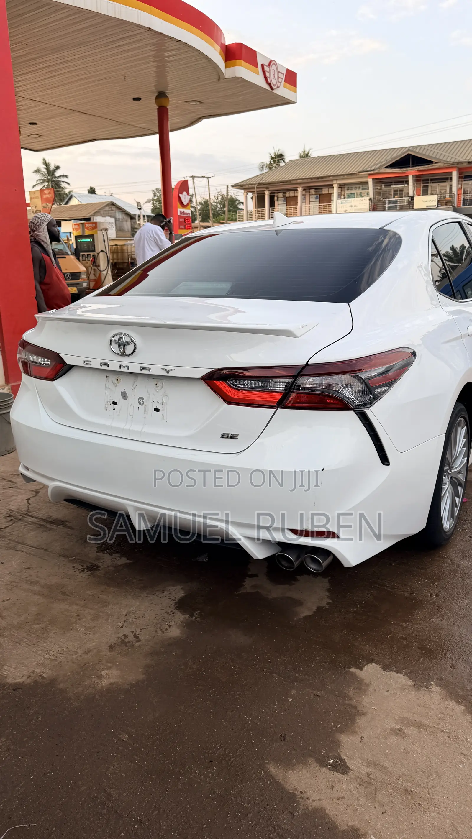 Toyota Camry SE Nightshade 2022 White