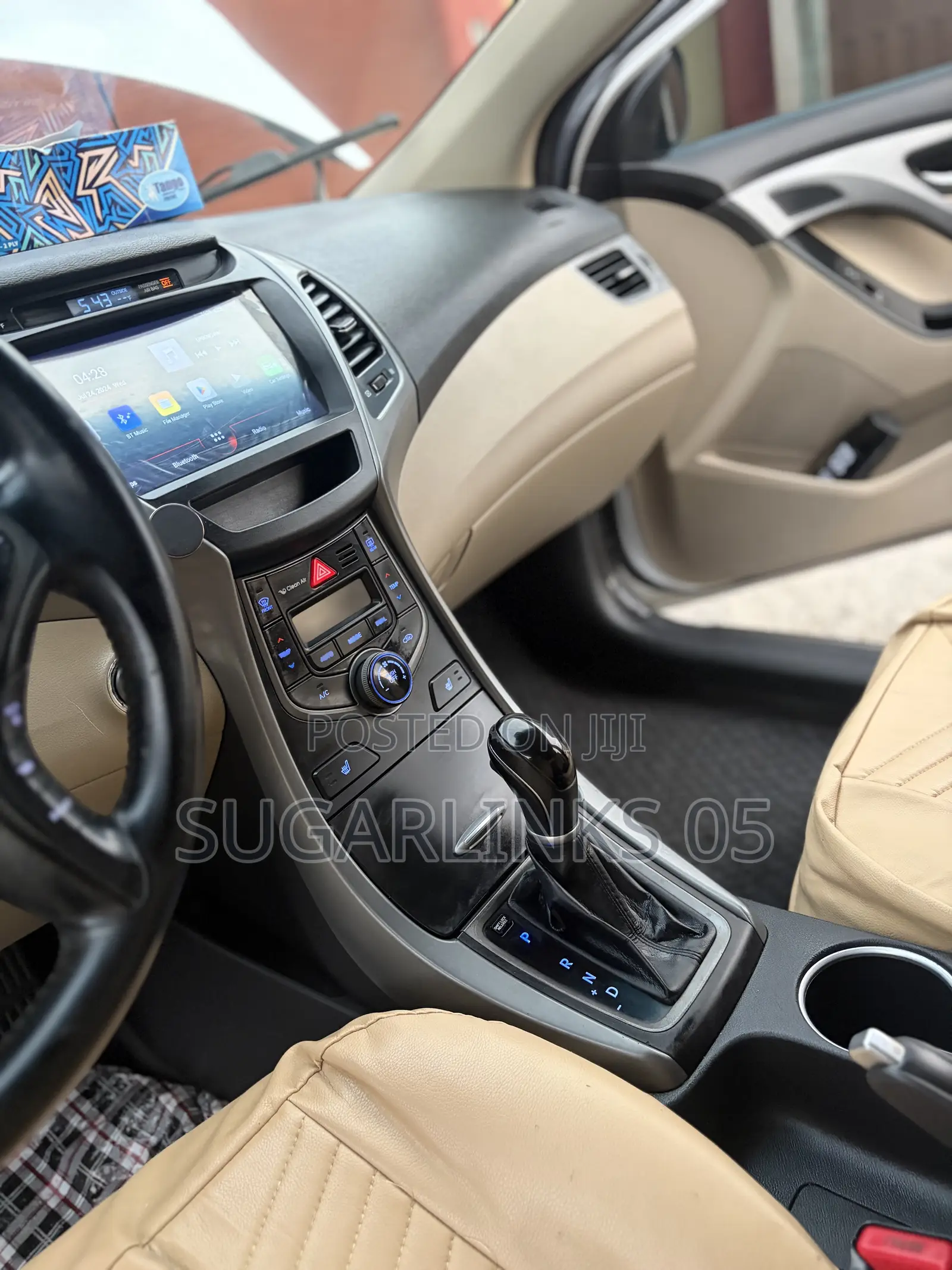 Hyundai Elantra Limited 4dr Sedan (1.8L 4cyl 6A) 2014 Silver
