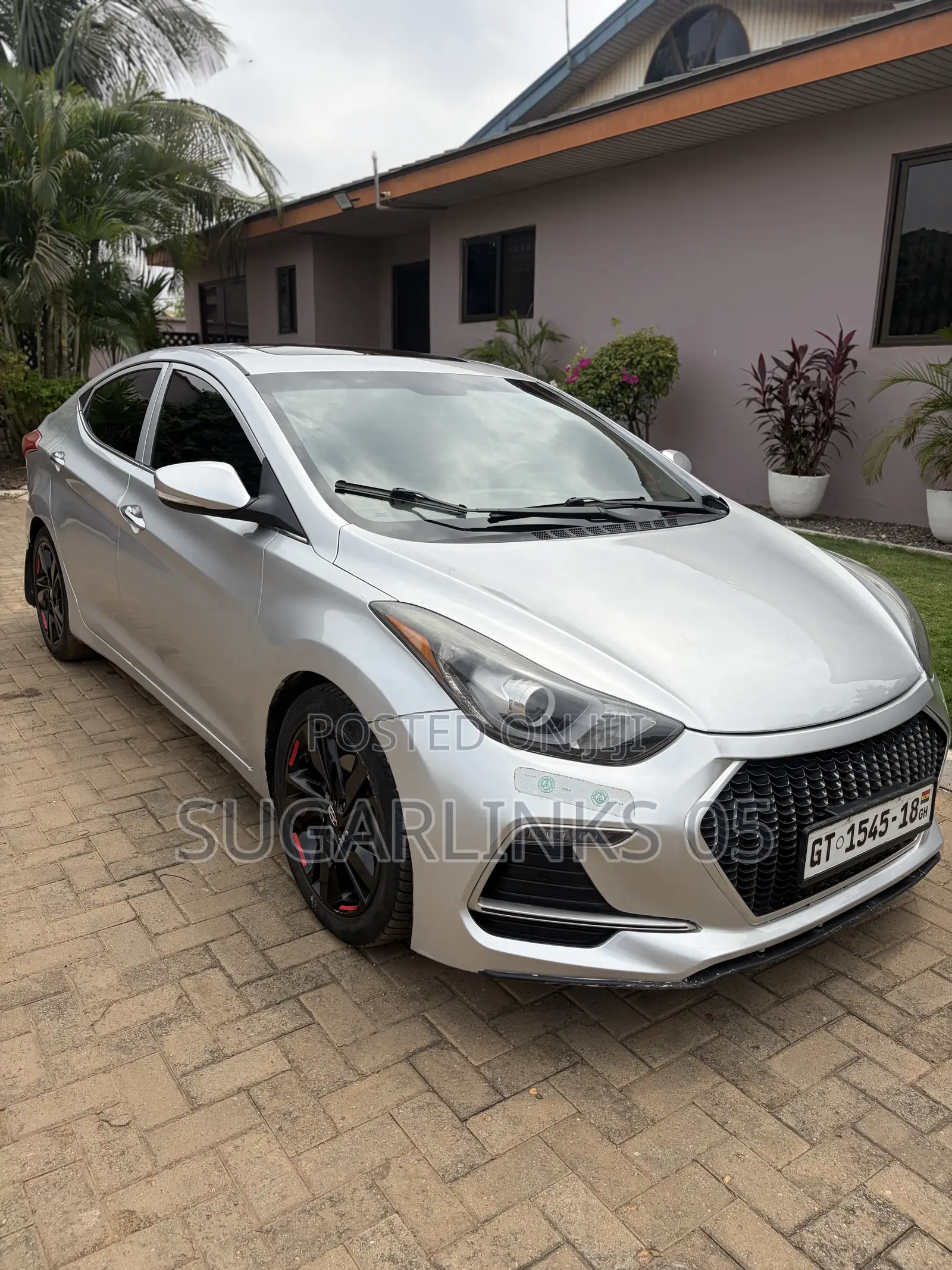 Hyundai Elantra Limited 4dr Sedan (1.8L 4cyl 6A) 2014 Silver