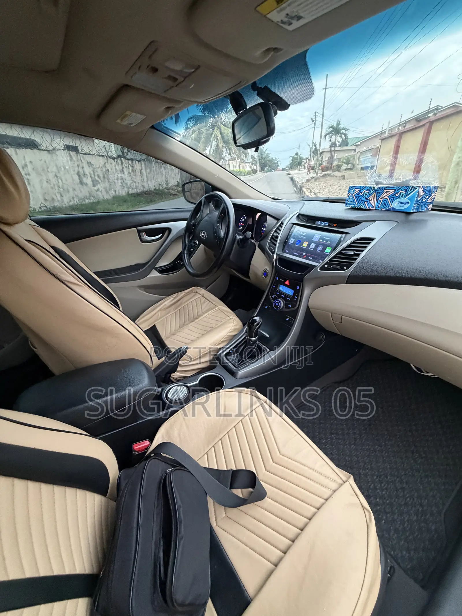 Hyundai Elantra Limited 4dr Sedan (1.8L 4cyl 6A) 2014 Silver