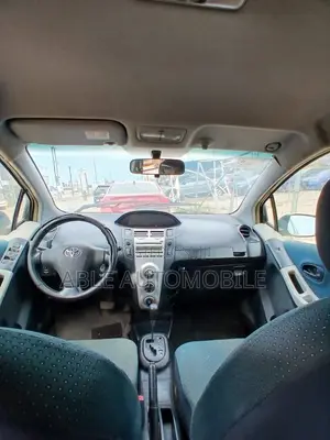 Toyota Vitz 1.3 AWD 3dr 2010 Silver