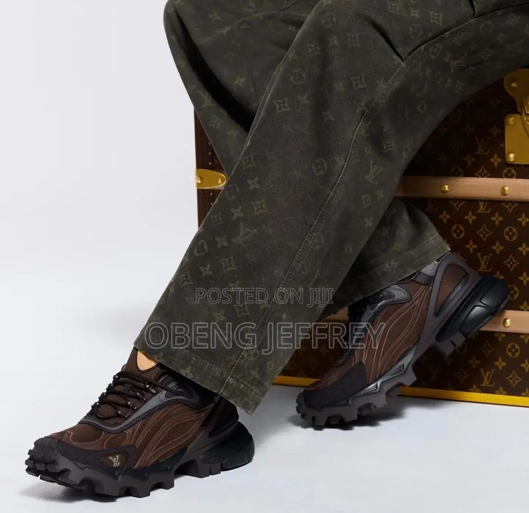 Original Louis Vuitton LV Summit Coffee