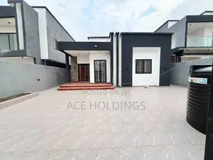 3bdrm Bungalow in Oyarifa for sale