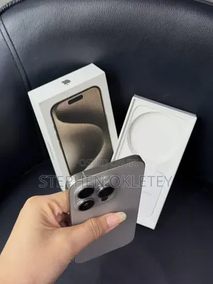 Apple iPhone 15 Pro Max 256 GB Silver
