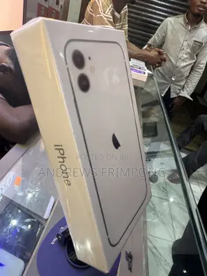 New Apple iPhone 11 128 GB White