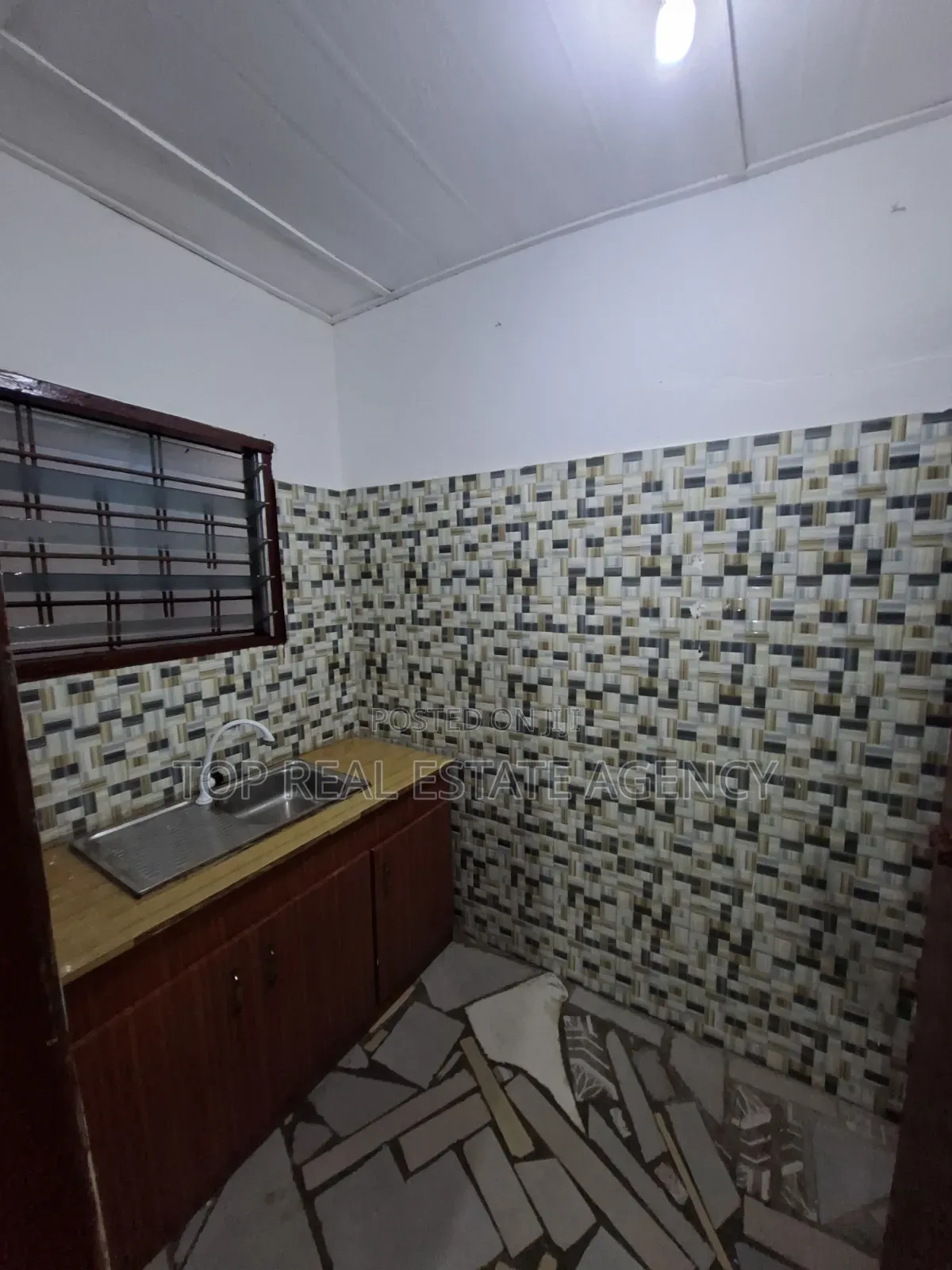 1bdrm Apartment in Kwabenya Oscar, Ga East Municipal for rent