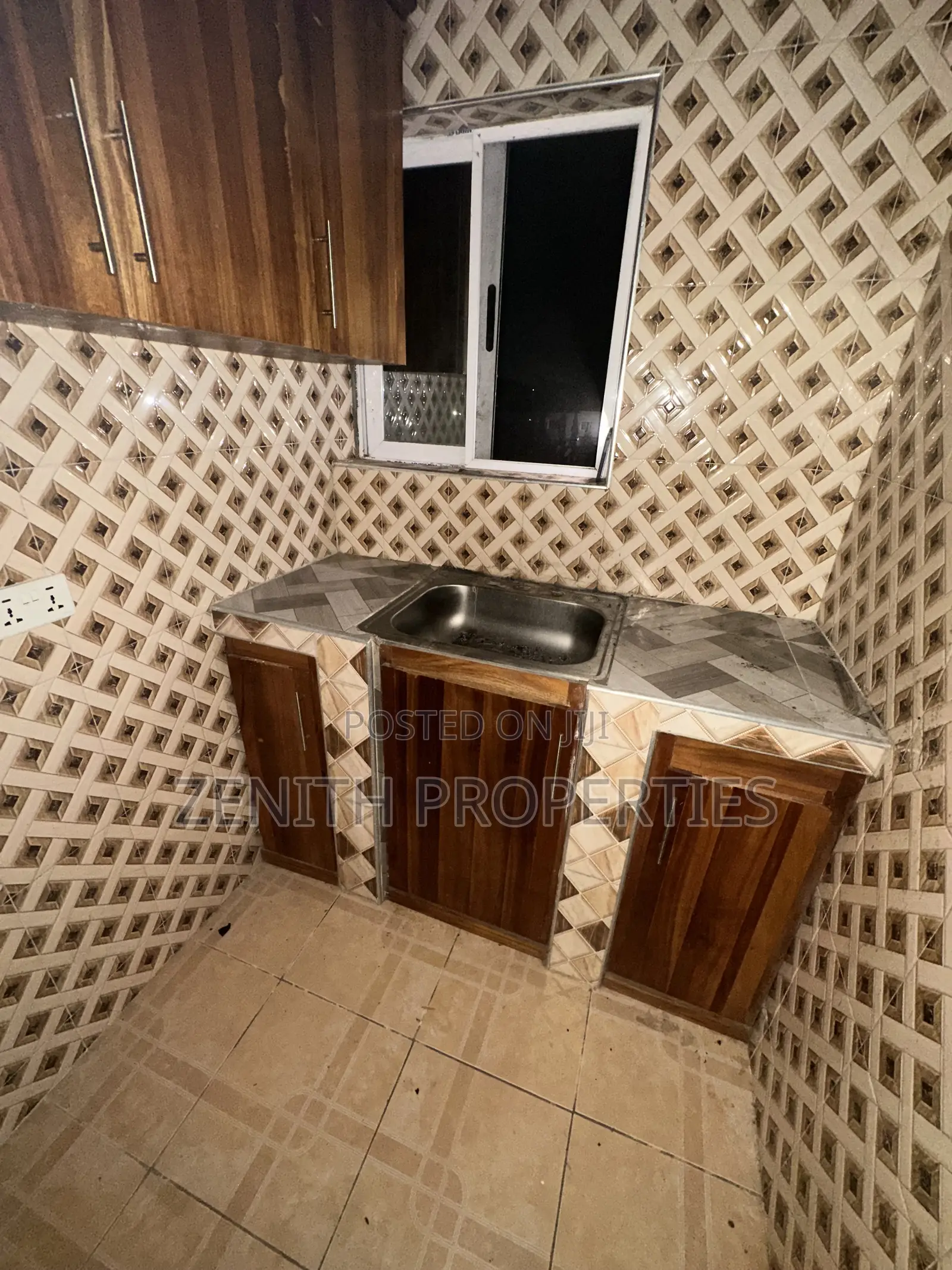 1bdrm Apartment in Zenith Realty, Old Barrier for rent
