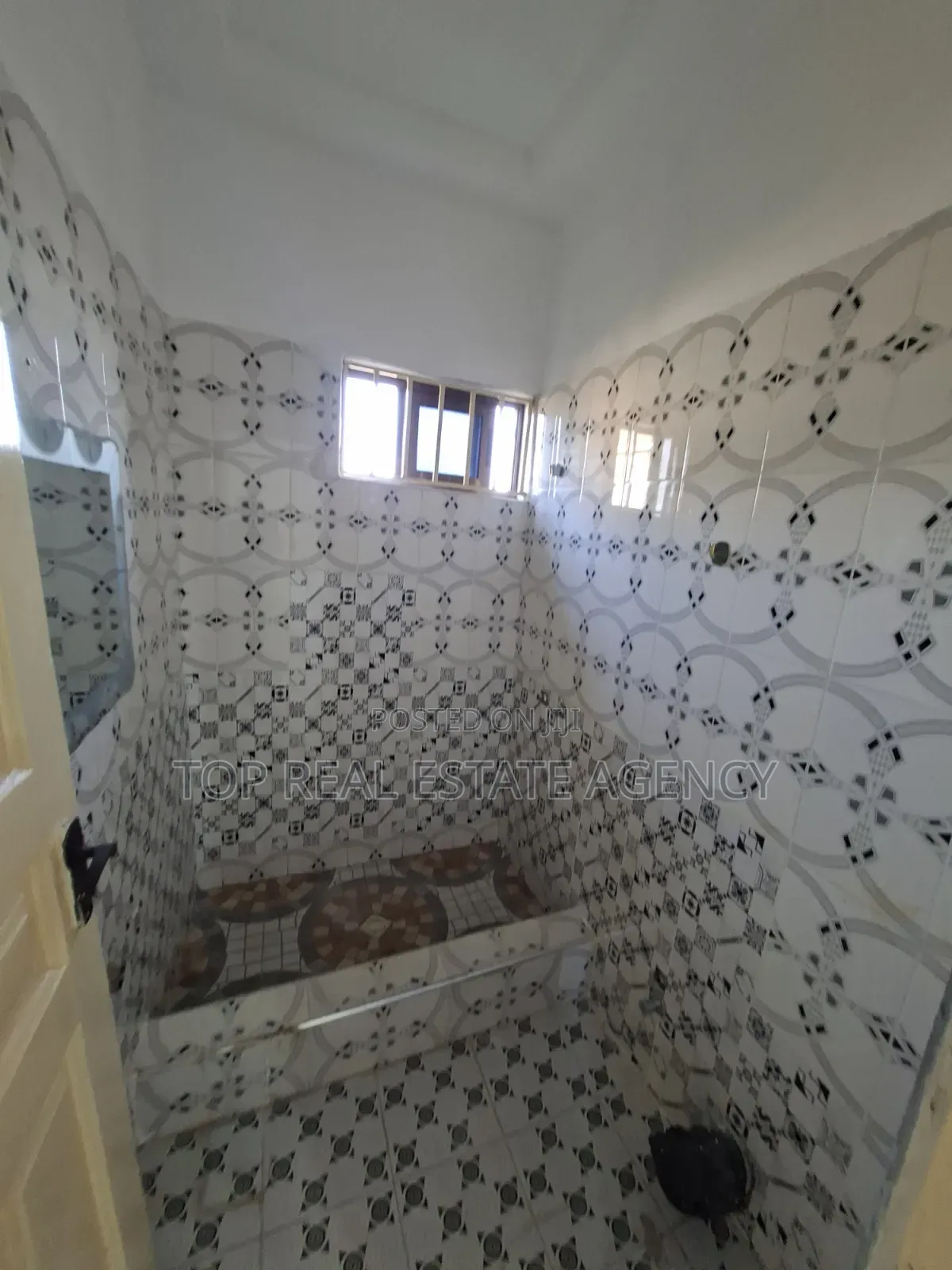 3bdrm Apartment in Westland / Kiseiman, Ga East Municipal for rent