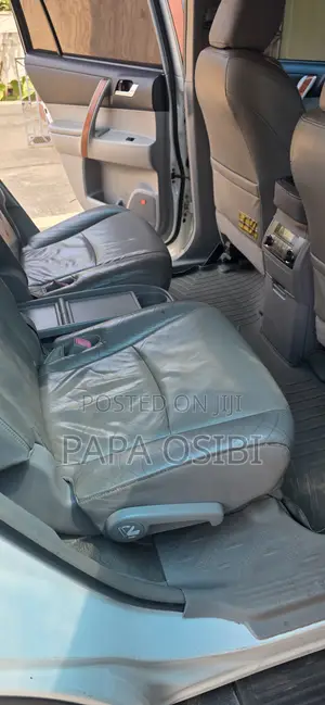 Toyota Highlander 2009 White