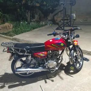 New Royal RY125 2026 Red