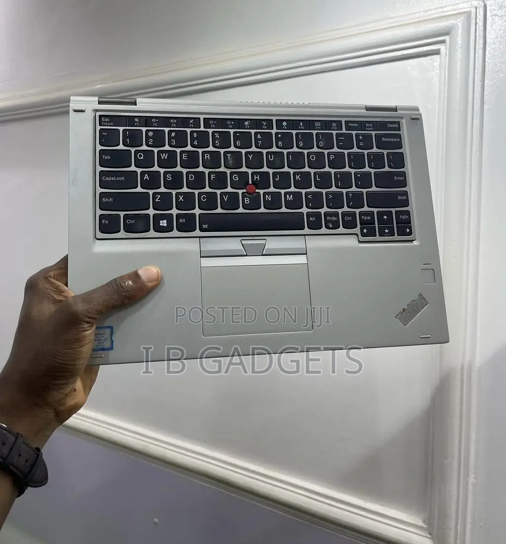 Laptop Lenovo ThinkPad X380 Yoga 16GB Intel Core i5 SSD 256GB
