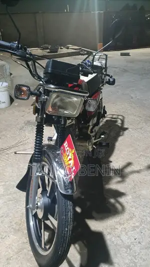 New Royal RY125 2026 Red