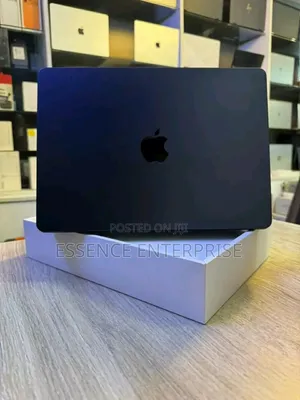 Laptop Apple MacBook Air 2025 M4 16GB Apple M5 SSD 512GB