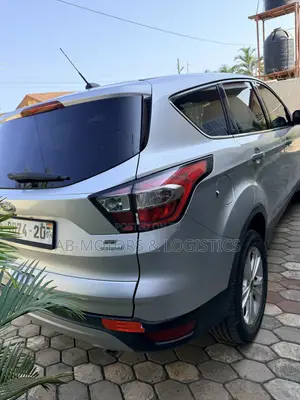 Ford Escape SE FWD 2017 Gray