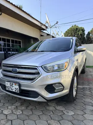 Ford Escape SE FWD 2017 Gray