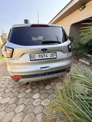 Ford Escape SE FWD 2017 Gray