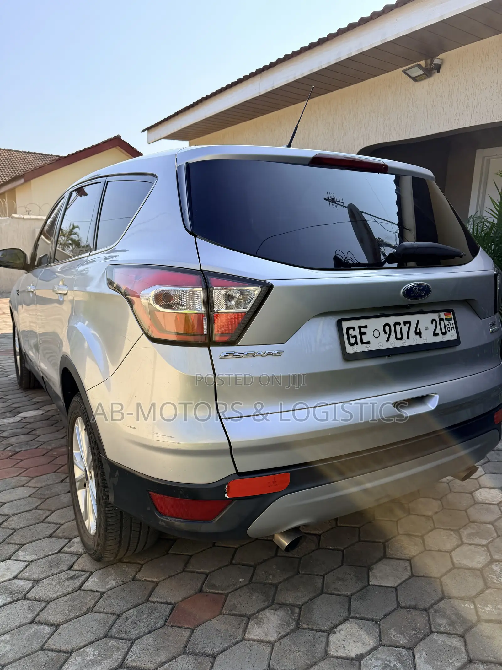 Ford Escape SE FWD 2017 Gray
