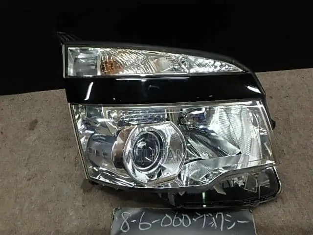Toyota Voxy 2012 Headlight