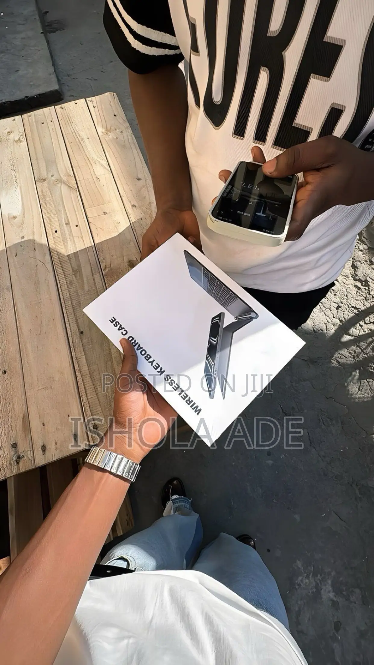 iPad M4 13inches Direct Magic Keybaord