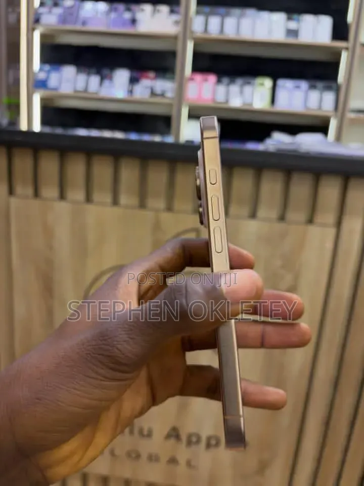 Apple iPhone 16 Pro Max 512 GB Gold