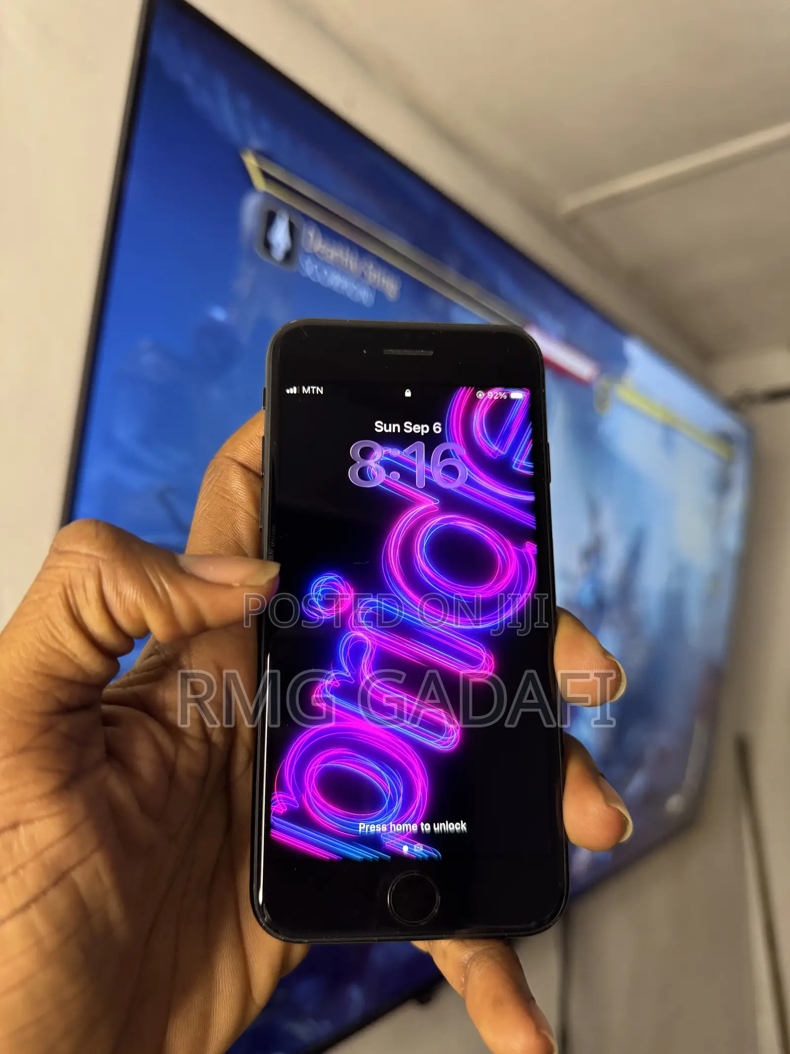 New Apple iPhone SE (2022) 64 GB Black