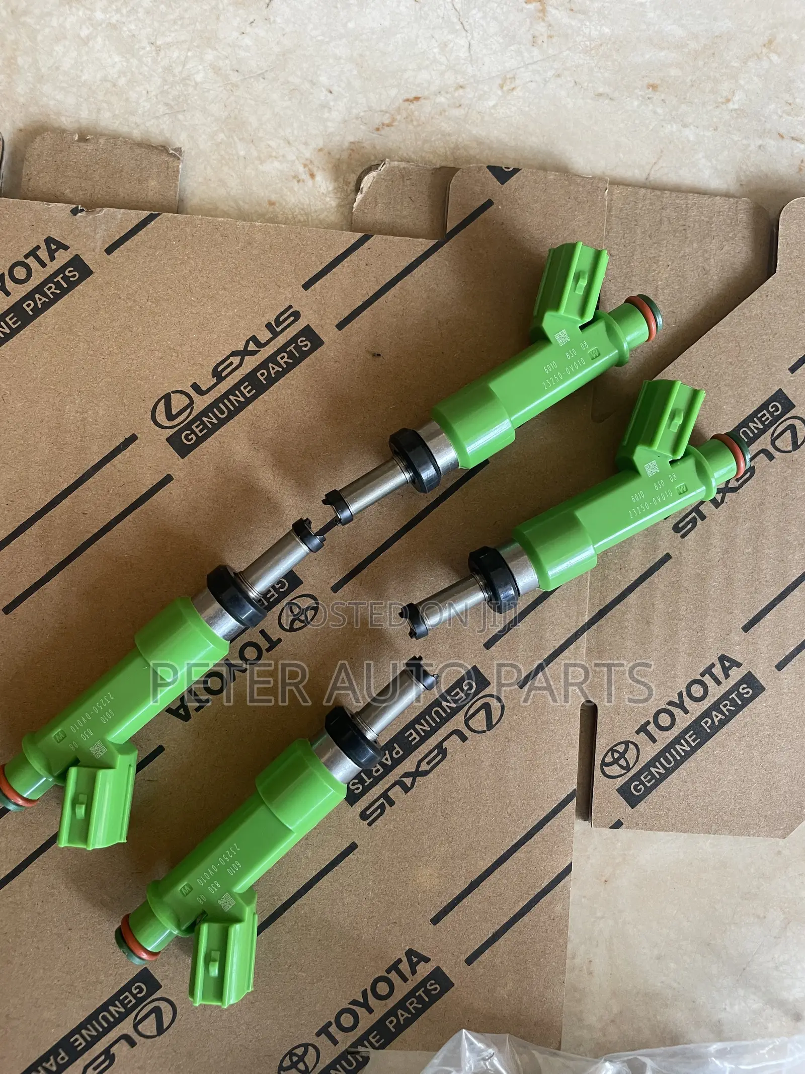 Toyota Camry 2013-16 Fuel Injectors, 4 Set. Original Japan.
