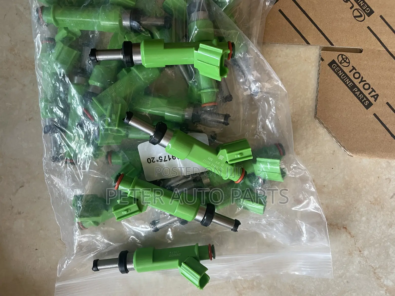 Toyota Highlander 2012-16 Fuel Injectors, 4 Set. Original Japan.