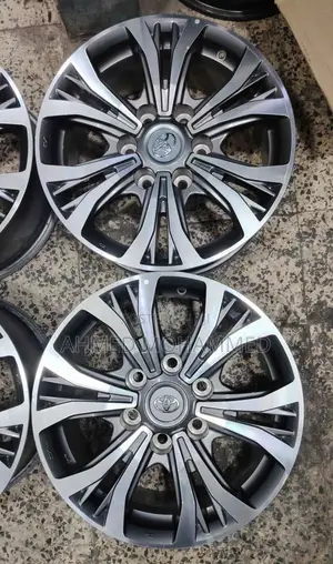 Toyota Hilux / Fortuner / Nissan Navara Rim 17